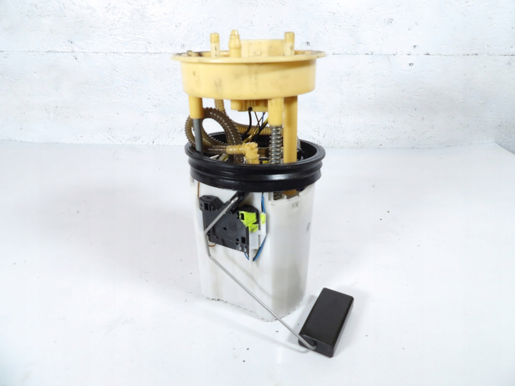 фото №1, Seat ibiza iv 1.4tdi помпа топлива 6r0919050ah