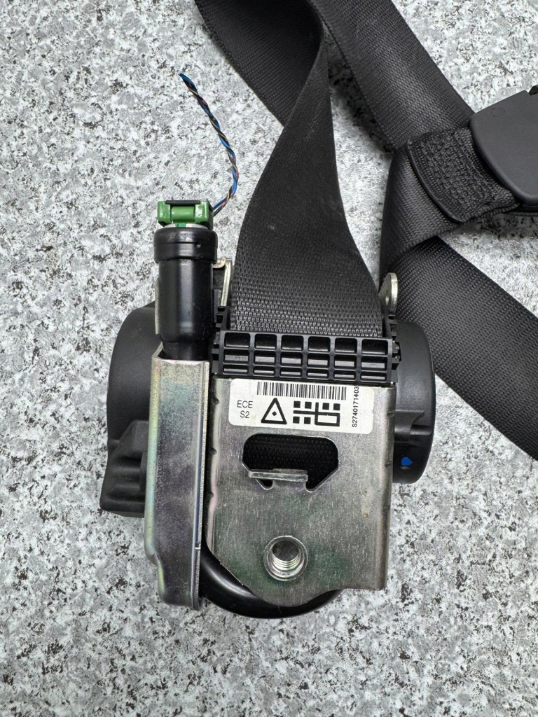 Ремень безопасности правая  перед bmw x1 f48 2015-2018 635267200a с Разборки