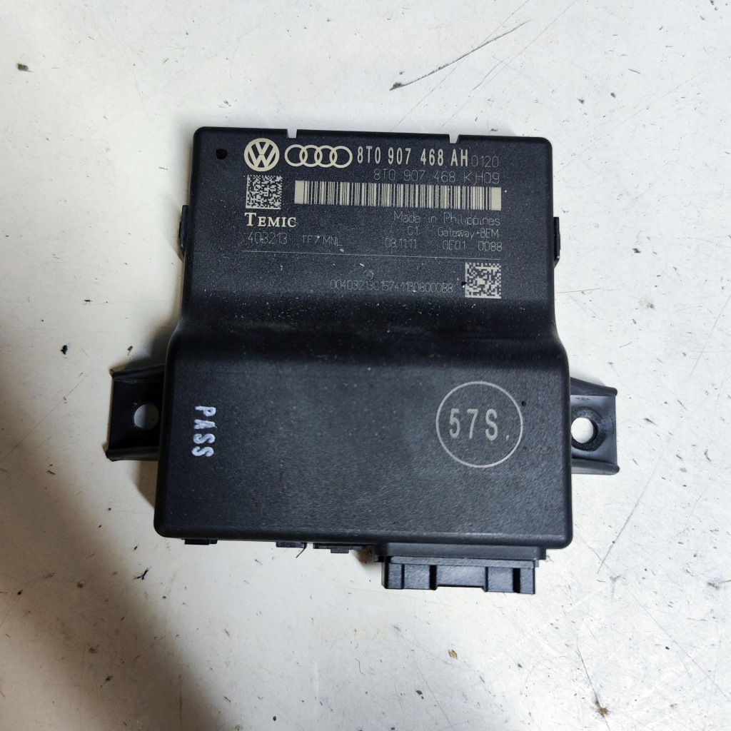 фото №1, Audi a4 b8 модуль шлюз 8t0907468ah