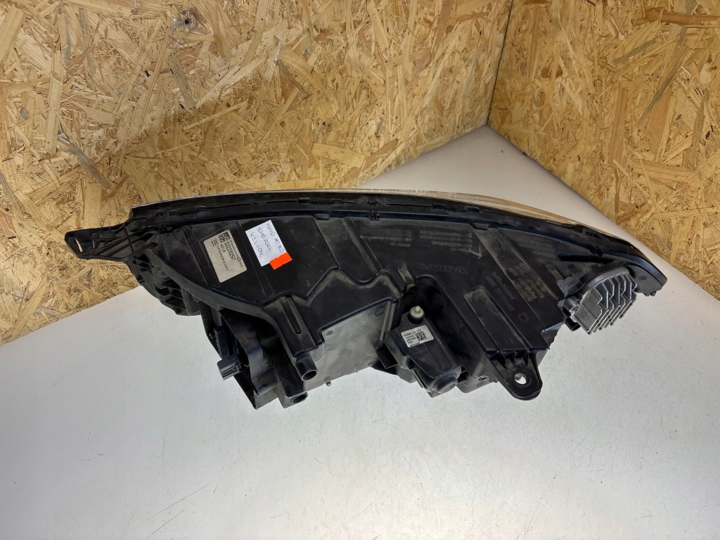 фото №10, Volvo xc90 2020 лампа передняя