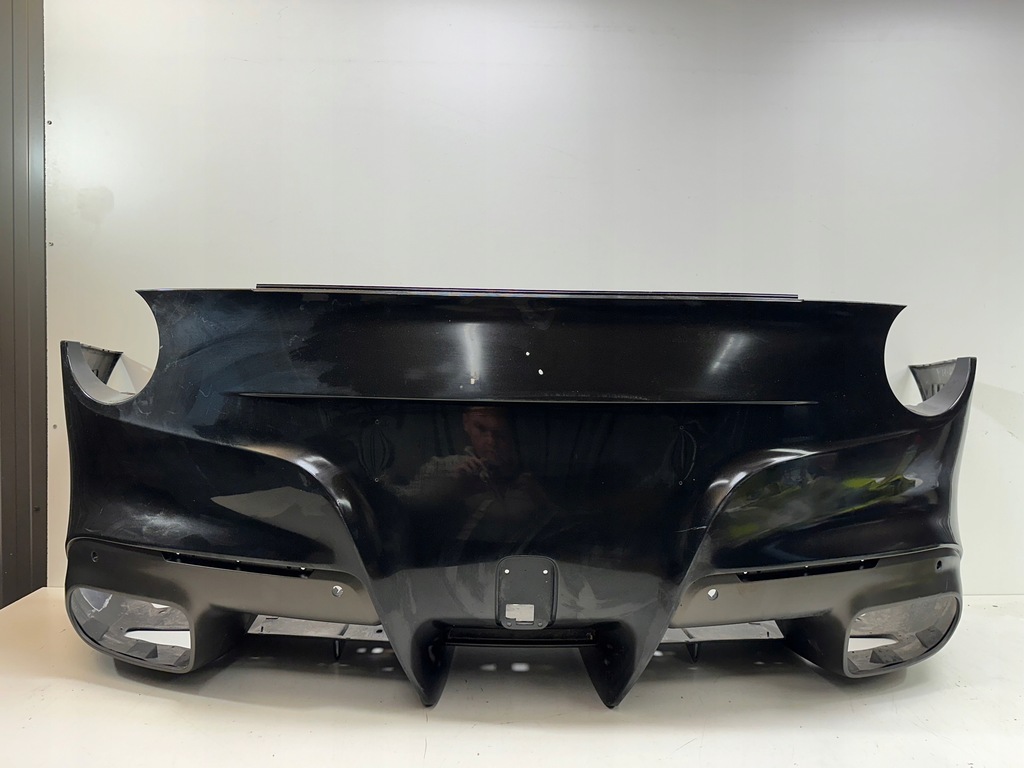 фото №1, Бампер задняя ferrari berlinetta