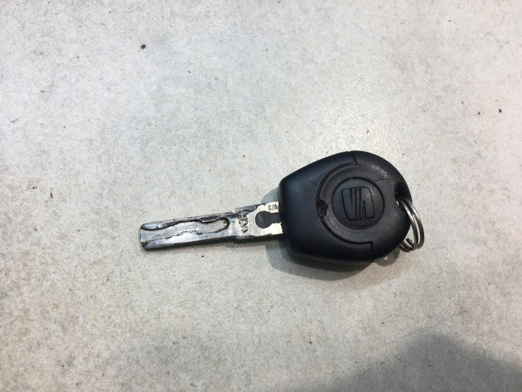 фото №8, Замок зажигания ключ ручка багажника leon i 4b0905851c