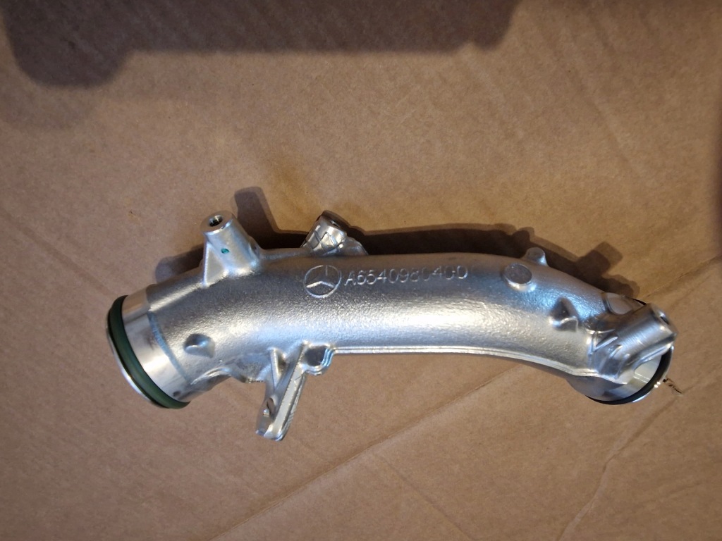 фото №1, Mercedes w206 шланг wąż труба воздухозаборник воздуха a6540980400 новый оригинал