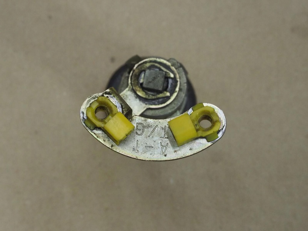 фото №5, Hyundai h1 h200 97- замок зажигания 2x ключ вкладка