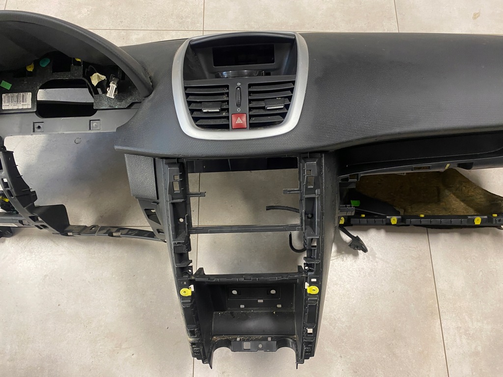 фото №9, Peugeot 207 консоль подушка ремни датчик