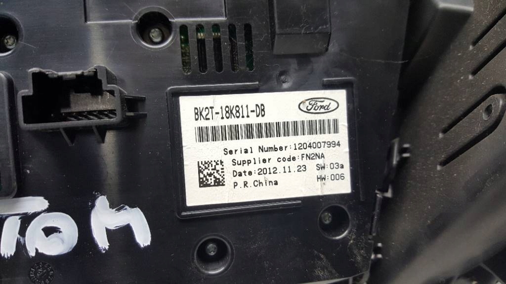 фото №9, Радио проигрыватель панель консоли transit custom