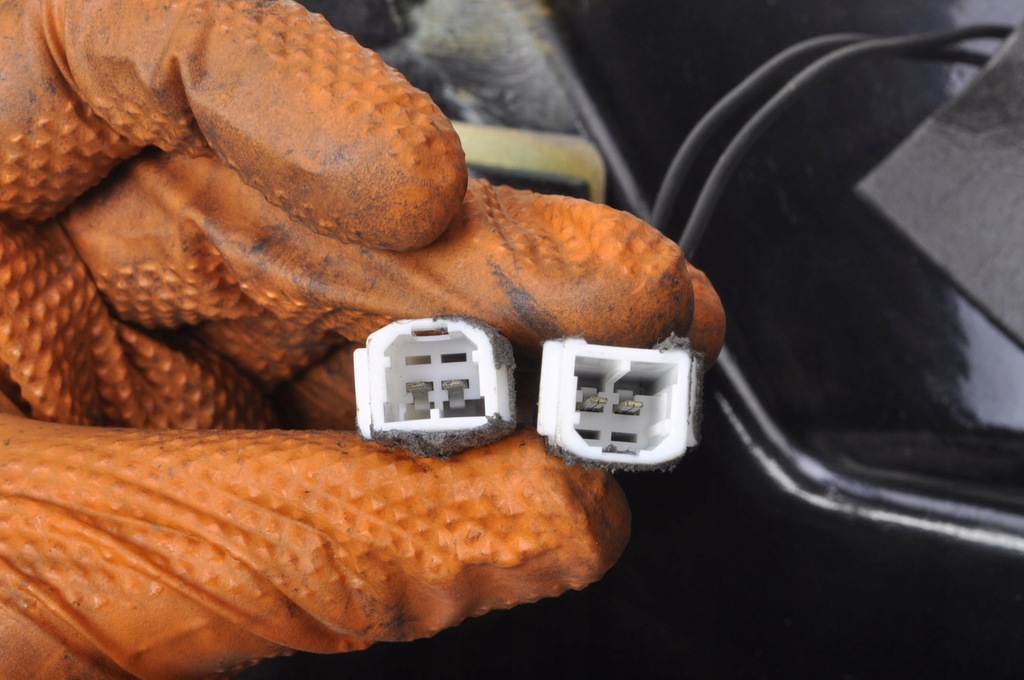 фото №12, Aston martin vanquish i пол обшивка багажника 3r12-835694-aa