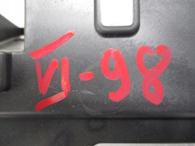 фото №7, Renault scenic iv кронштейн кронштейн monitora 681833236r