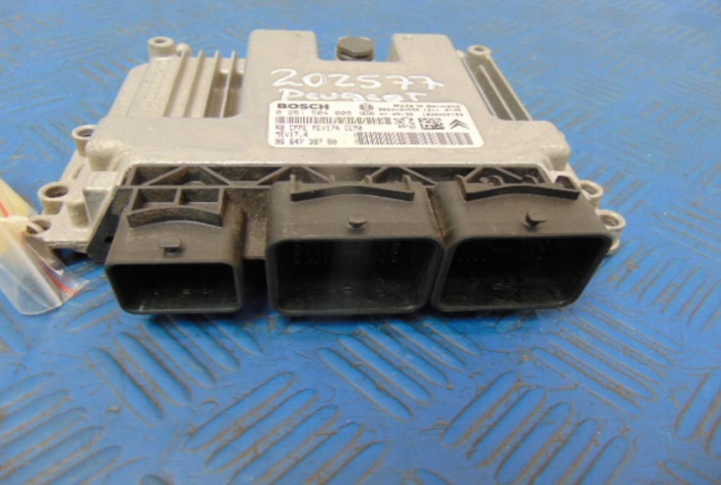 фото №6, Peugeot 207 1.6 16v бортовий комп'ютер двигуна 0261s04008