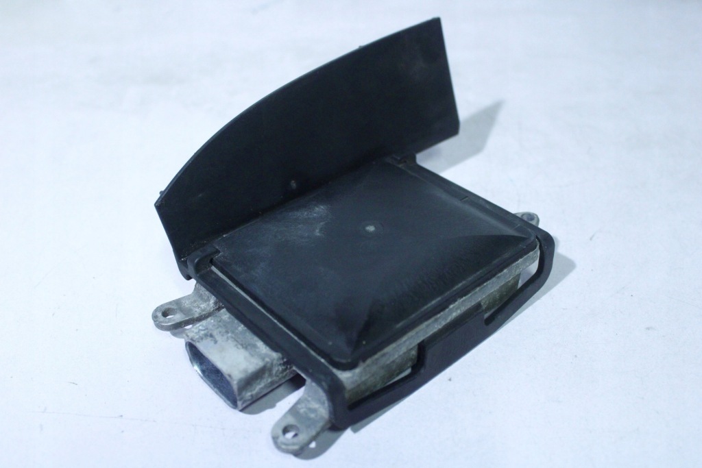 фото №1, Bmw 6 f06 модуль датчик переключения поперечина движения правый 6857779