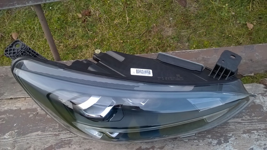 фото №2, Фара правый full led focus mk4 st jx7b13e014ce