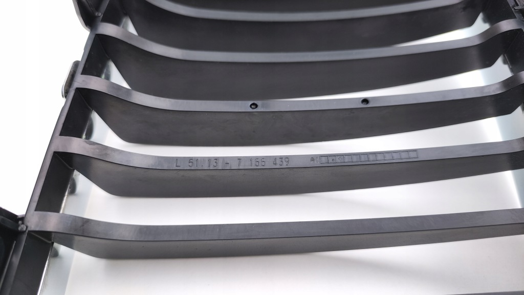 Bmw 1 e87 рестайлінг  хром решітка радіатора решітка радіатора решітка радіатора ліва перед 7179655 ne61 Доставка