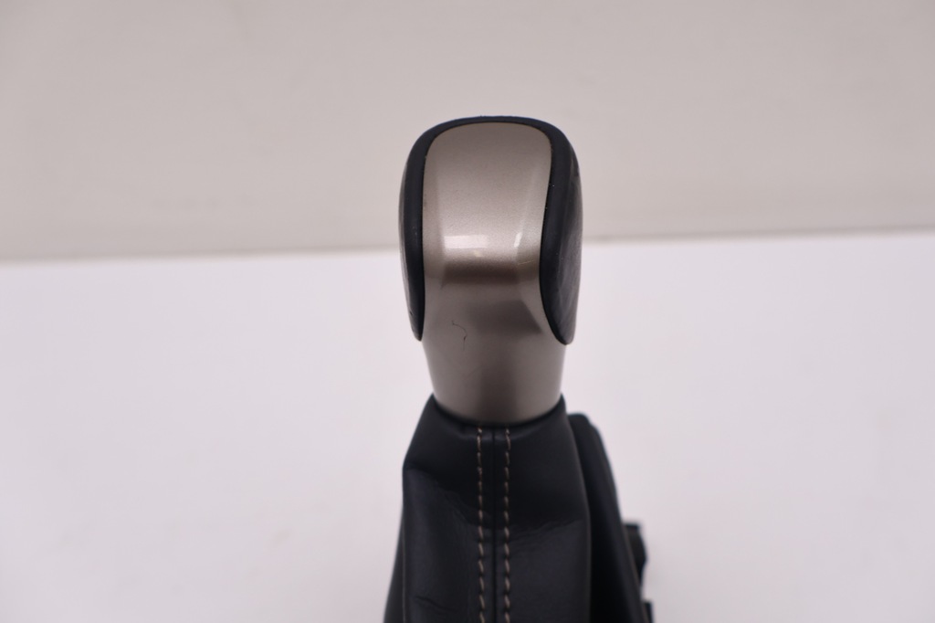 фото №4, Lexus rx iv 450h домкрат рычаг переключения передач pa66-gf33