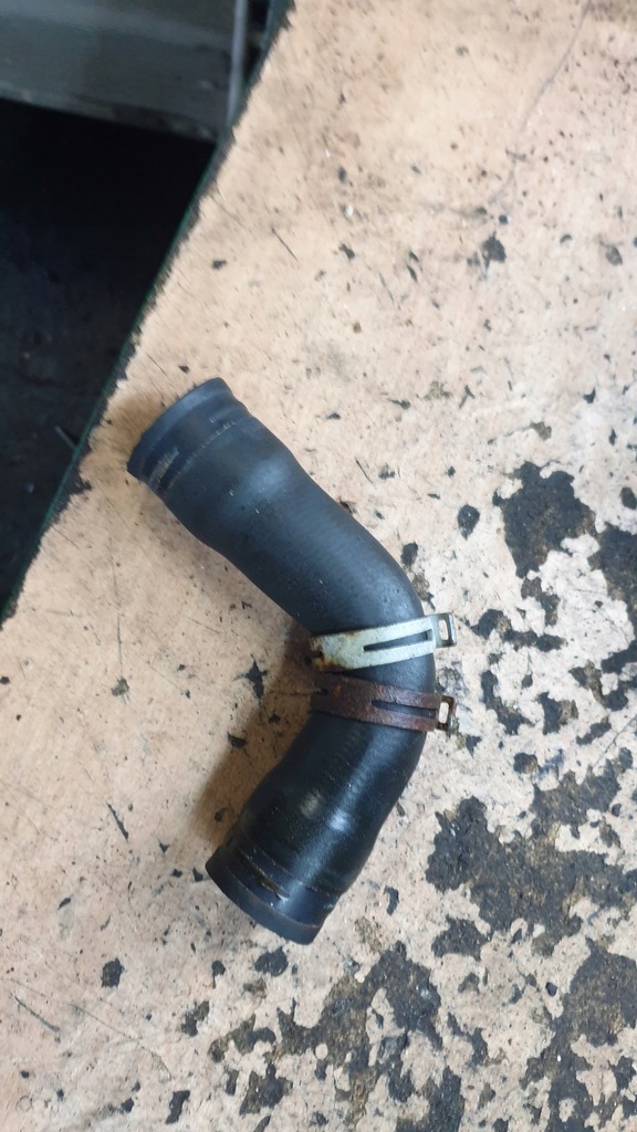 фото №1, Opel tigra b ii 1.4 16v шланг wąż wody