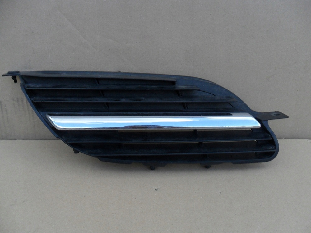 фото №9, Nissan almera tino v10 2001 2002 2003 решётка радиатора правая