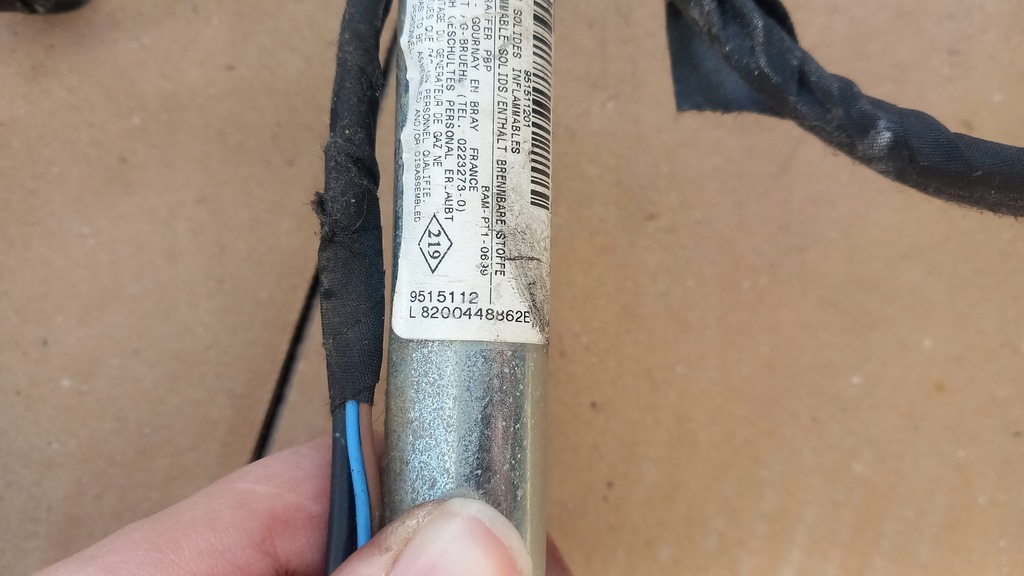 фото №7, Натягувач лівий перед renault kangoo ii 8200448862