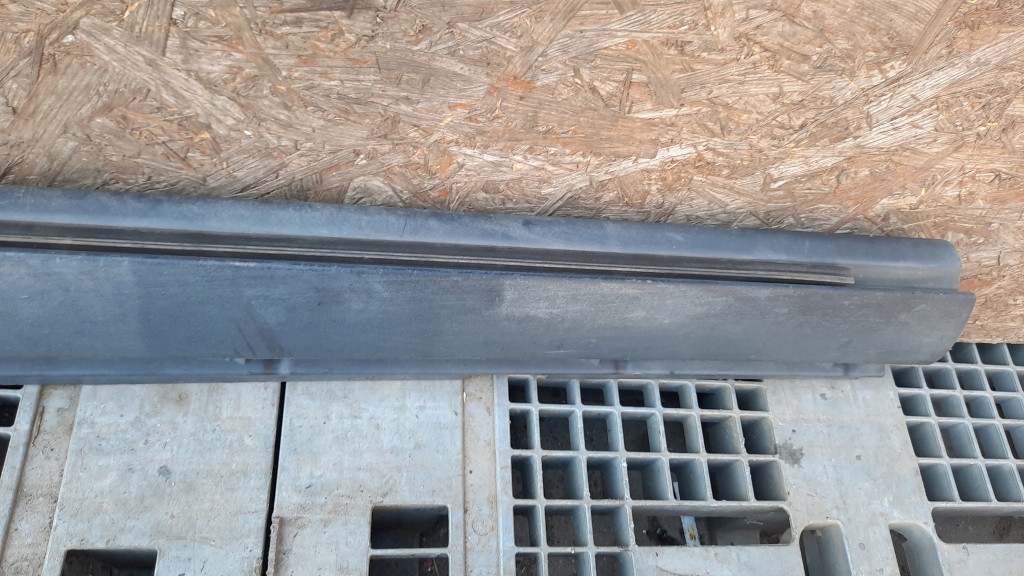 фото №7, Молдинг поріг ліва volvo v70 9178761