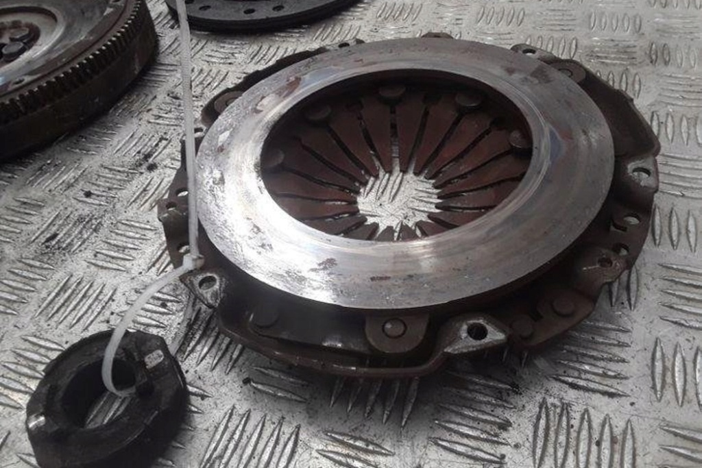 фото №11, Комплект зчеплення vw passat b3/b4 3a2, 35i 037105271k 1.8l бензиновий 66kw