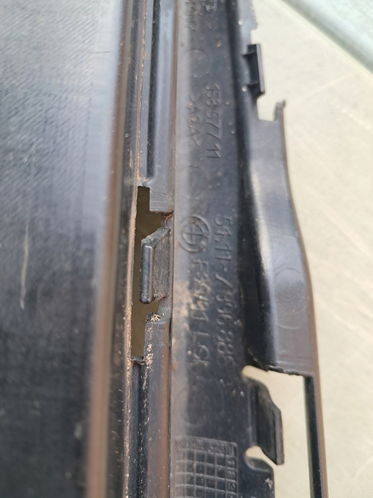 Решітка бампера права bmw 3 f30 f31 рестайлінг  7396886 Київ