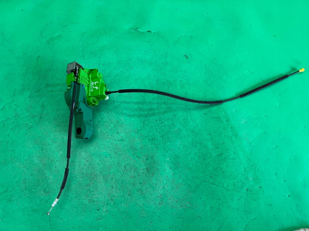 фото №1, Замок дверь левый передний перед 6pin 50519058 alfa romeo mito 08- europa