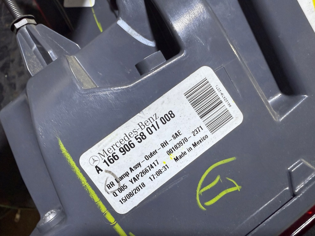 Mercedes gle ml рестайлінг  w166 лампа задній задня права 15-19 led a1669065801 Ціна