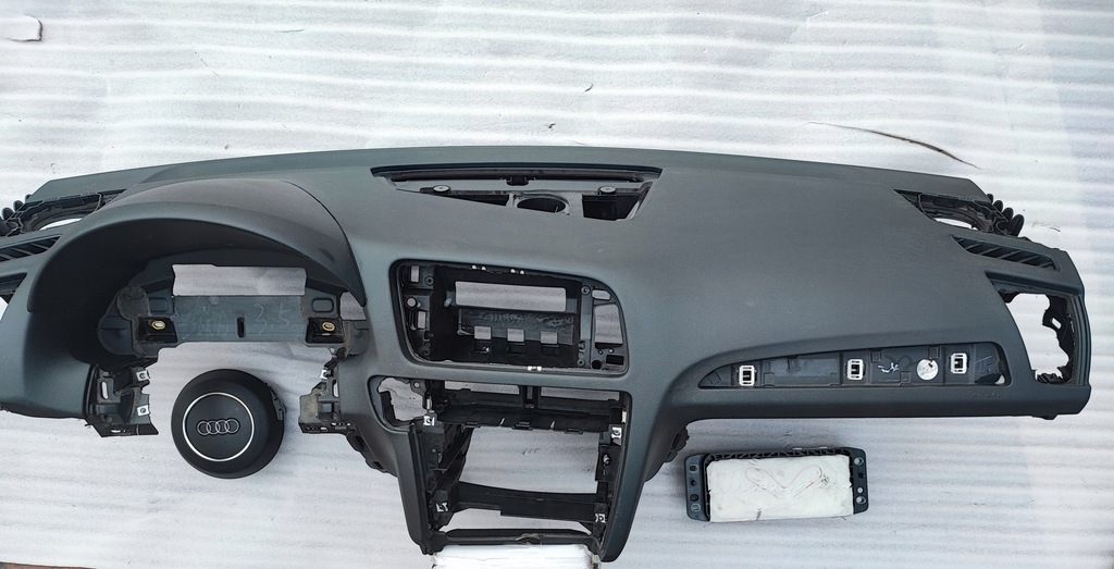 фото №1, 2 x подушка панель приладів audi q5 air bag pas y подушка безпеки
