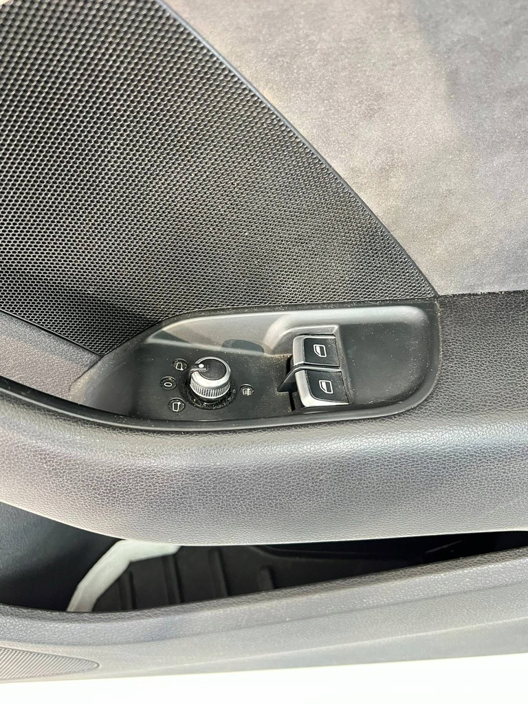 фото №9, Audi a3 s3 8v 2014 обшивки / обивка дверь /комплект hb 3d alcantara soul