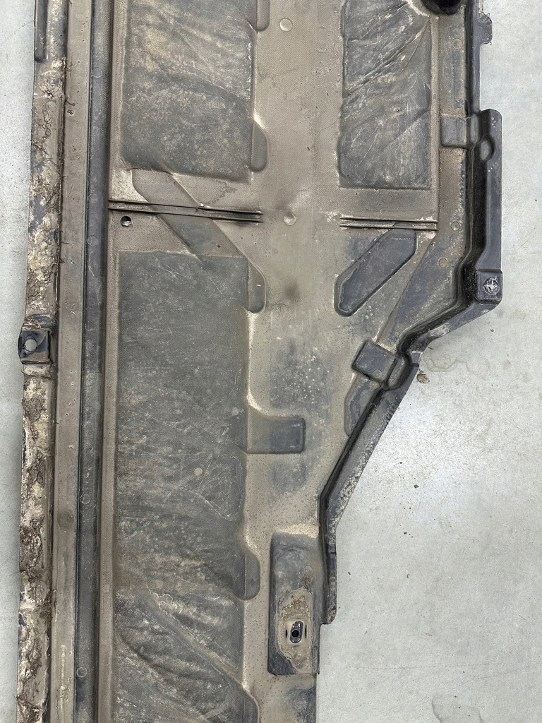 фото №15, Плита защита нижняя mercedes e klasa w213 a2136801509 правая оригинальный номер