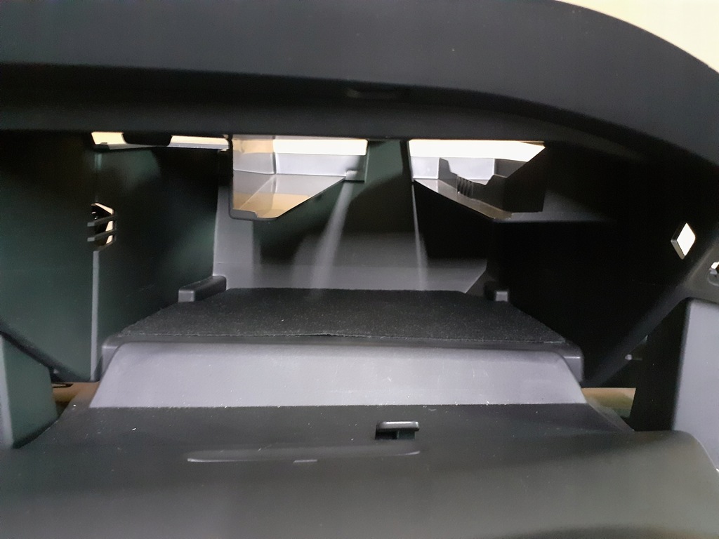 фото №5, Ford focus mk3 10- r. бардачок пасажира europa