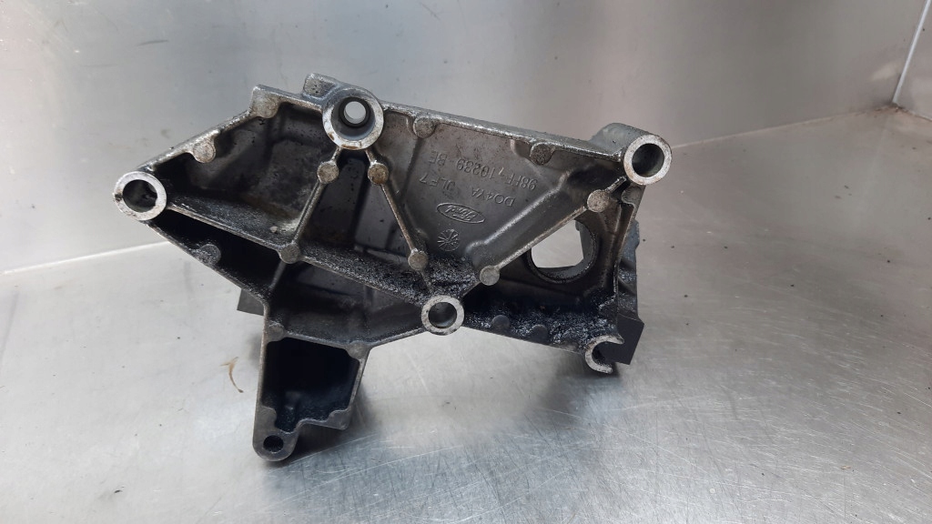 Кронштейн генератора 98ff-10239-be ford focus mk1 1.8 tddi Недорого