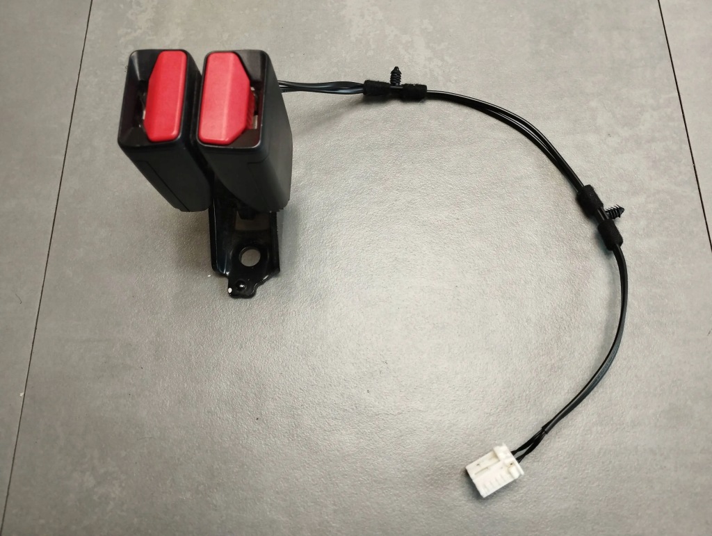 фото №1, Peugeot 508 клипса поперечина задняя