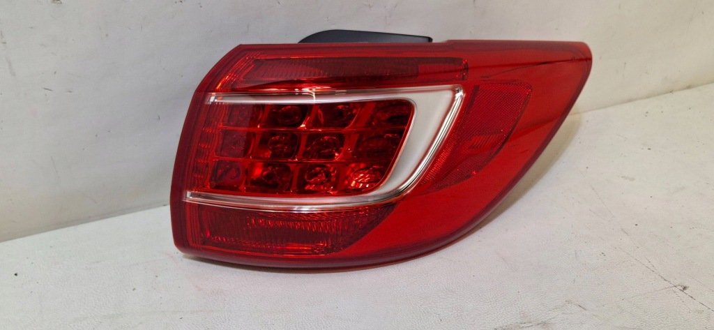 фото №3, Лампа правая задняя задняя kia sportage 2013 r924023w0