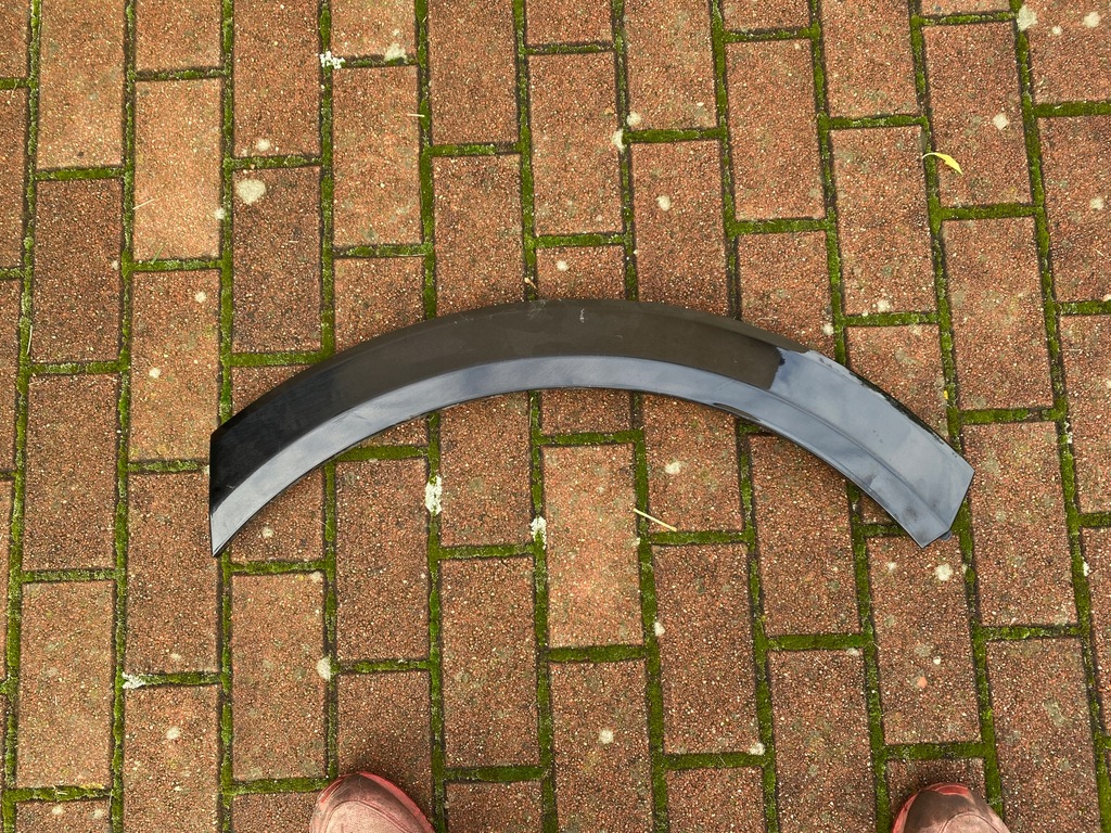 фото №1, Ford puma mk2 ліва задня молдинг накладка крила