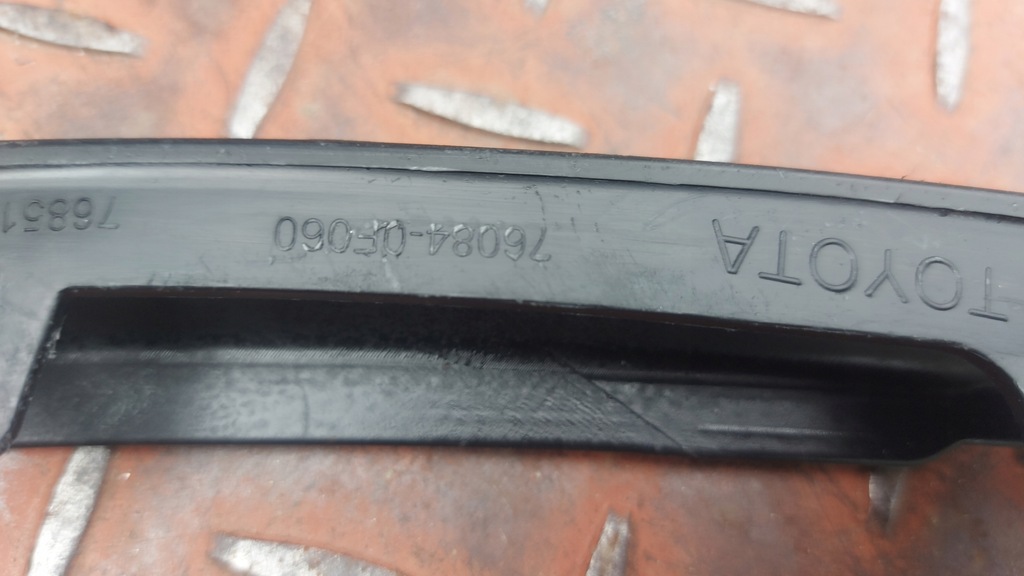 фото №12, Молдинг накладка-спойлер бампера правая правый перед передний toyota verso 12-15