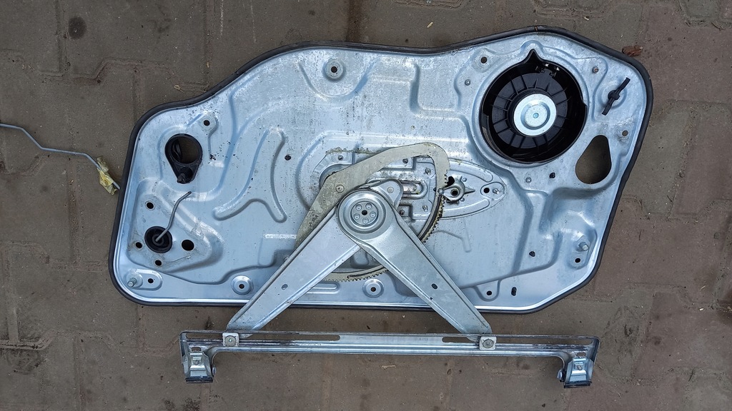 фото №4, Pod.szyby лівий перед volvo s40 04r ii 8679080