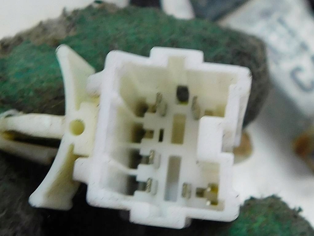 фото №7, Mitsubishi space wagon iii 02r подъемник правый задняя