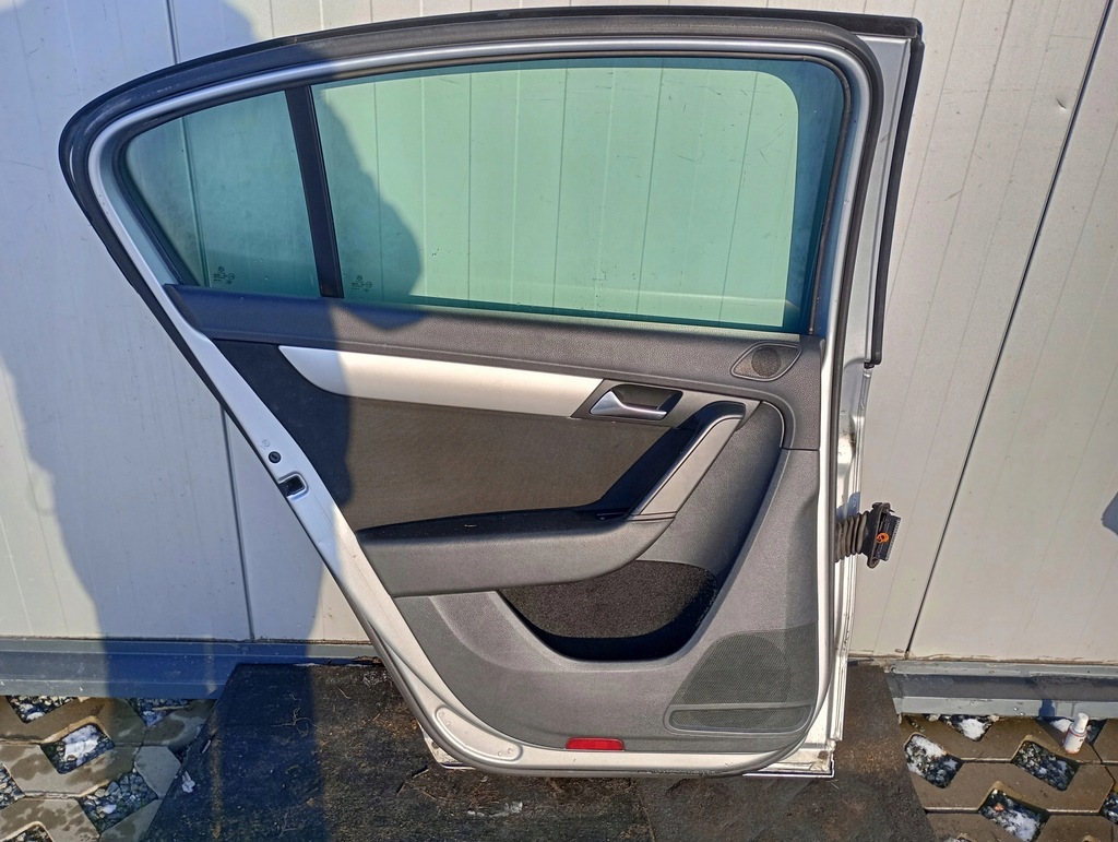 фото №14, Дверь левый задняя серебристый vw passat b7 sedan la7w