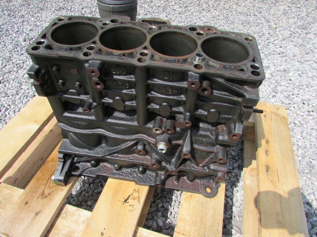 Купить Блок двигатель dół jeep patriot 2.0 crd byl