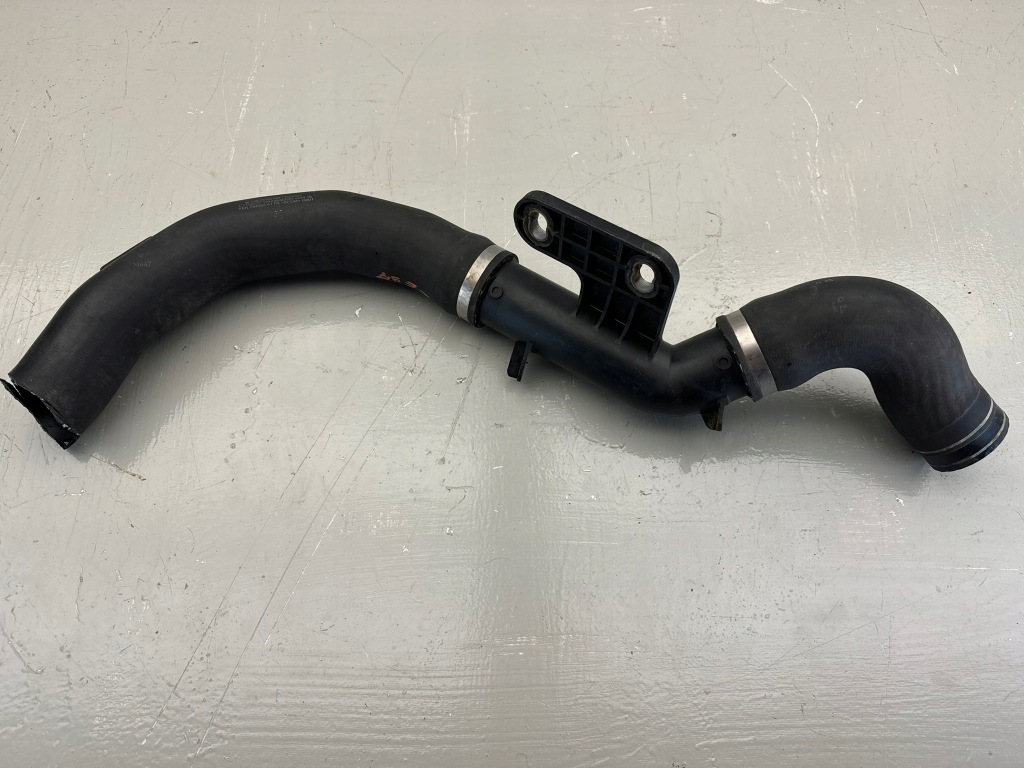 Купити Mercedes actros mp4 11-19r патрубок шланг труба радіатора a2048850924