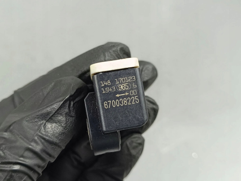 2018 maserati quattroporte датчик ударный подушка безопасности 670038225 в Украине