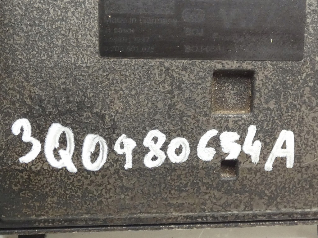 Камера перемикання поперечина руху асистент перед передня vw golf vii 3q0980654a Оригінал