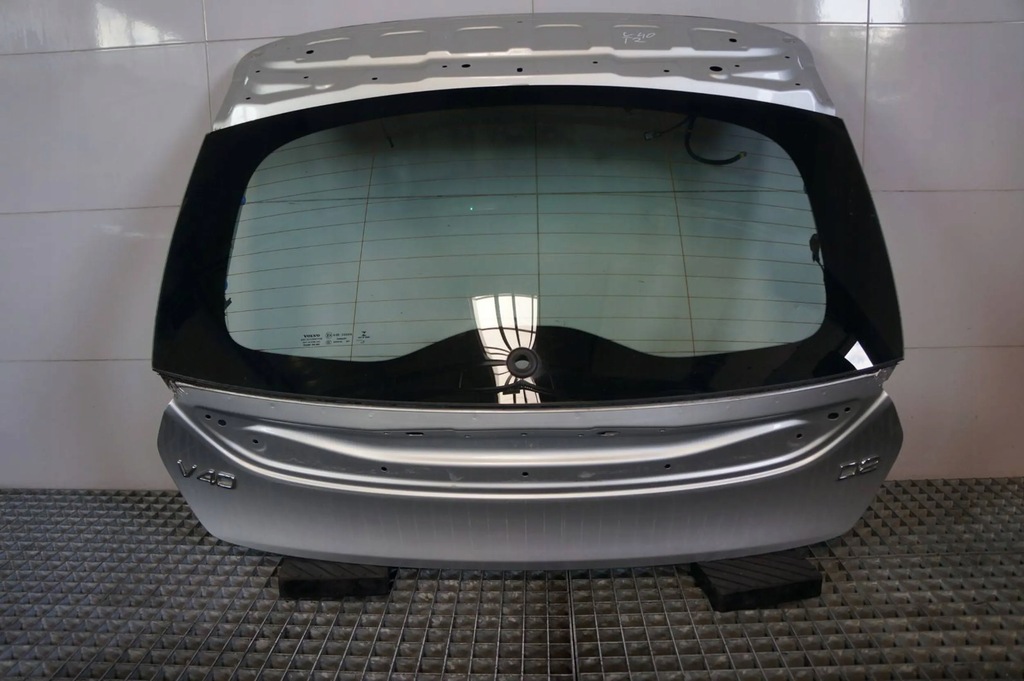 фото №1, Крышка багажника багажника стекло 711-16 volvo v40 ii