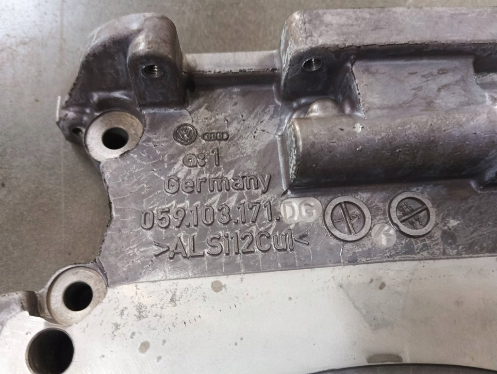 фото №3, Защита корпус распределительного вала 059103171dg audi 3.0 tdi