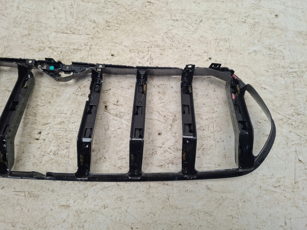 Решітка  maserati levante 2016- 670151261 Ціна