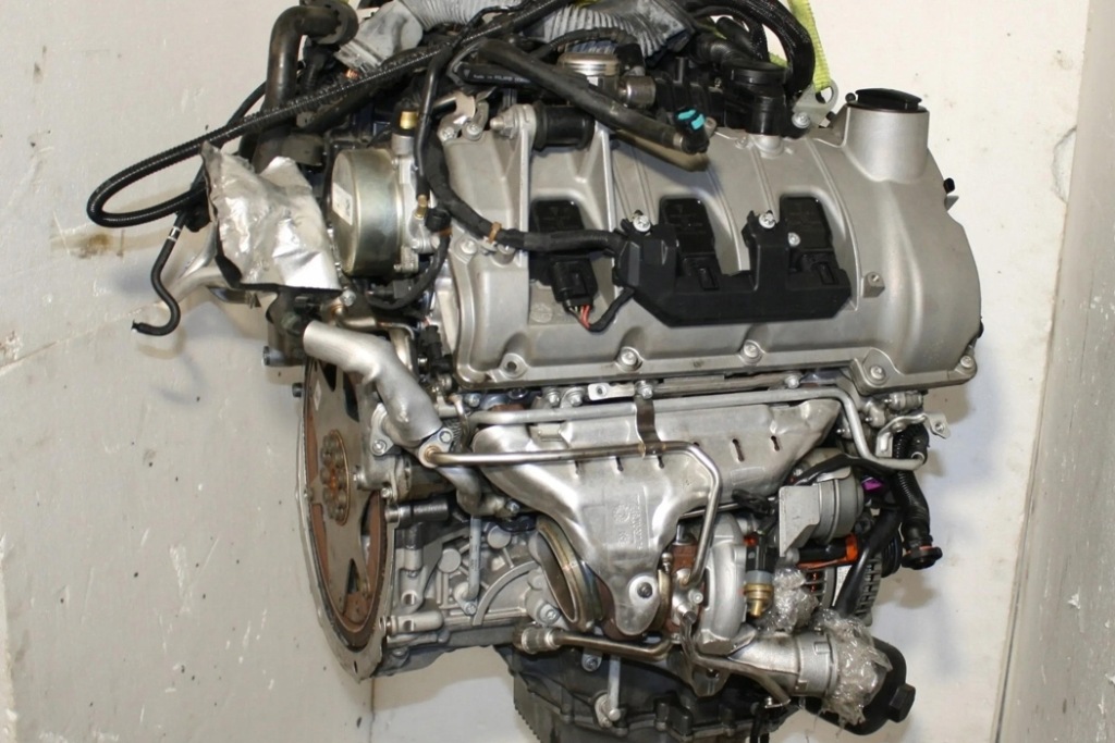 Купити Двигун porsche cayenne 92a mcura 3.6l бензиновий 405kw 2016