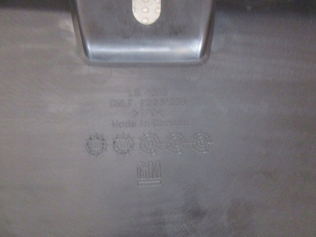 фото №11, Chevrolet camaro 2010 обшивка защита крышки багажника