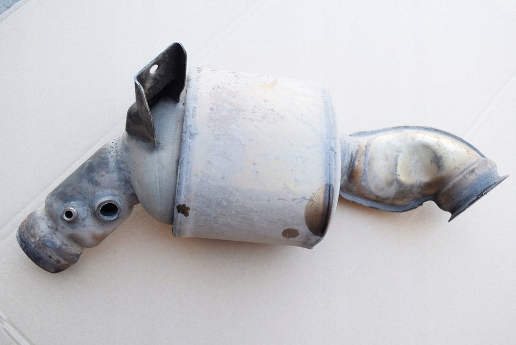 фото №1, Mercedes w211 w219 3.0 v6 корпус катализатор