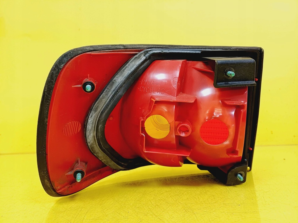 фото №6, Лампа правий задня audi a8 d2 nr426