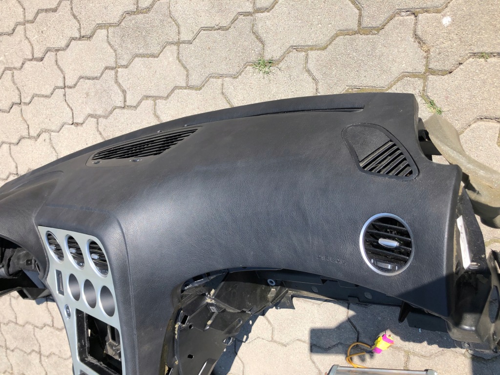 фото №4, Alfa romeo brera приборная панель консоль подушка безопасности ремни приборная панель