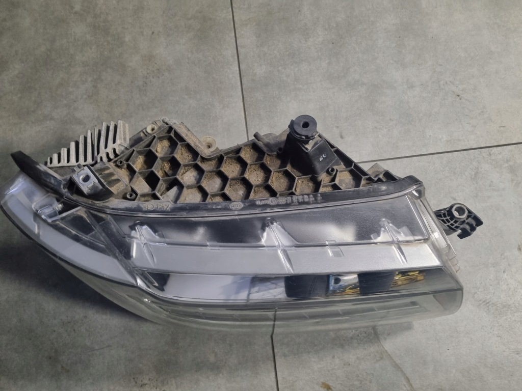 фото №3, Vw crafter full led лампа правая перед